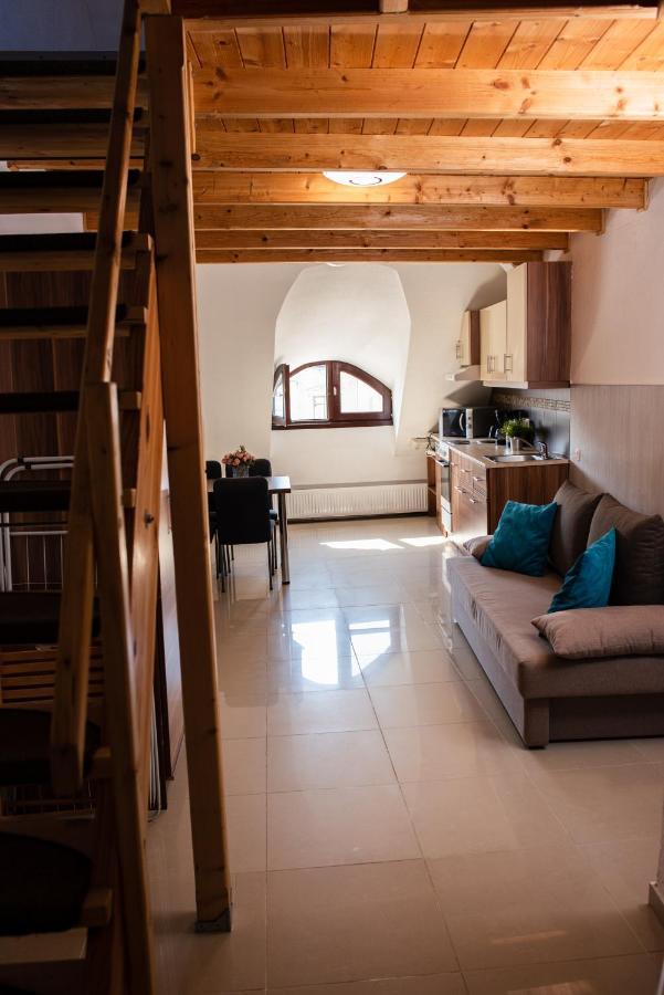 Belvaros Apartmanhaz Sopron Zewnętrze zdjęcie