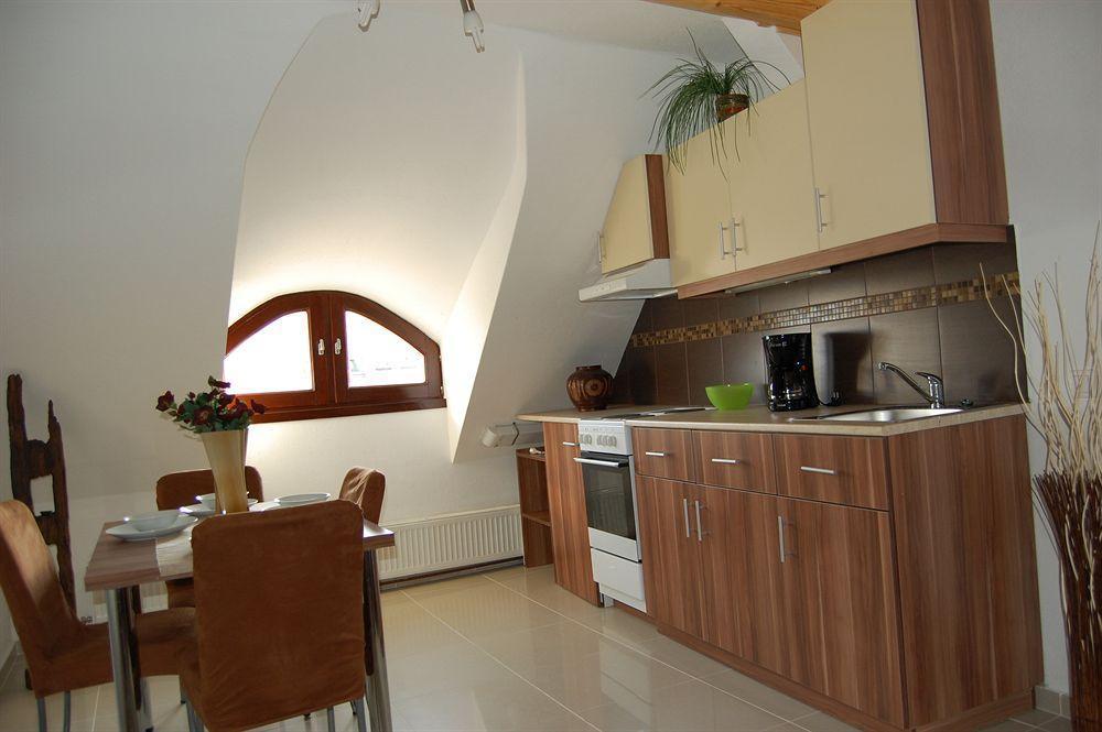 Belvaros Apartmanhaz Sopron Zewnętrze zdjęcie